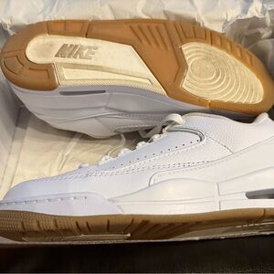 Women’s Jordan 2/3s, Size 10